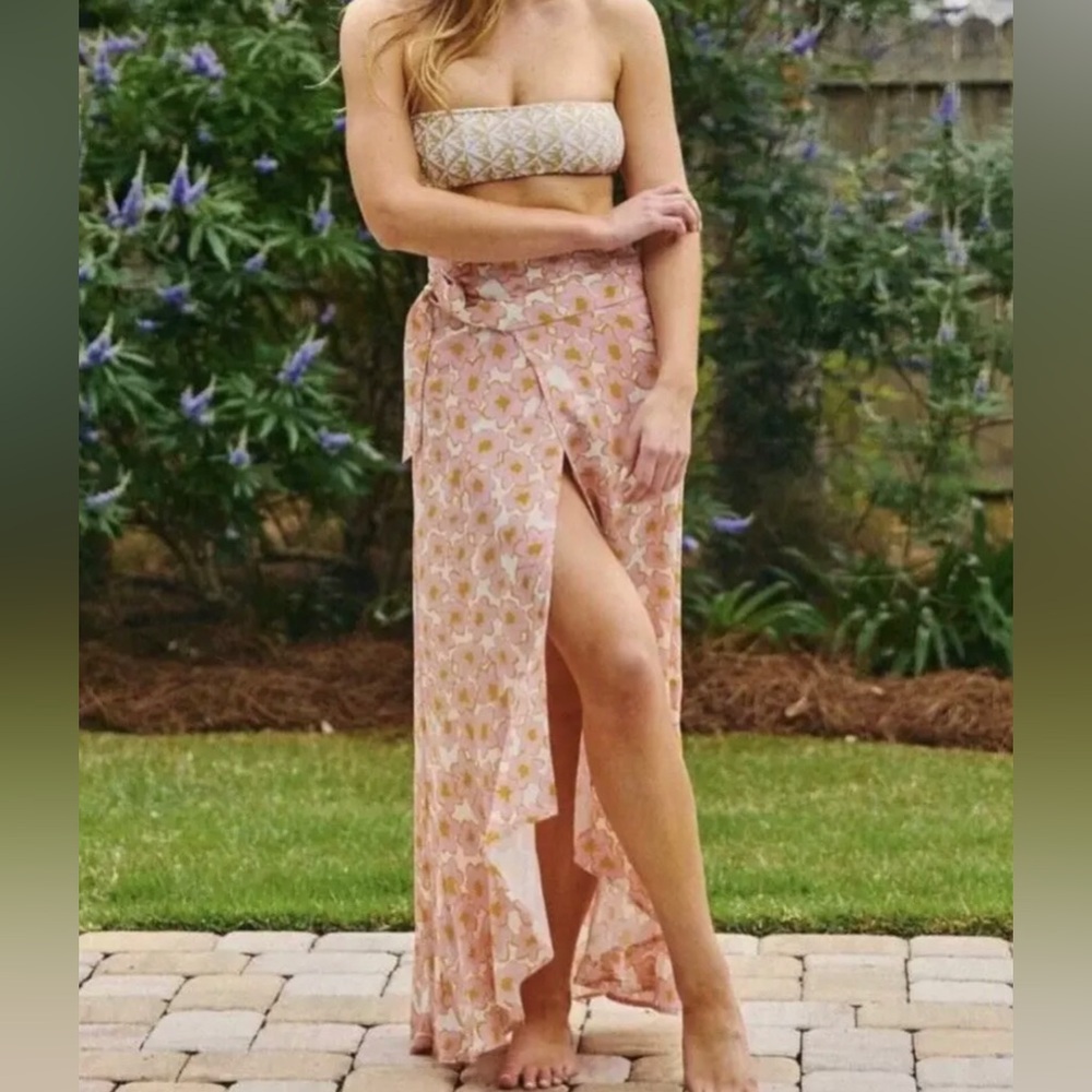 Citrine Swim $169 Anthropologie Tate Wrap Skirt‎ Coral Floral Vacation Beach